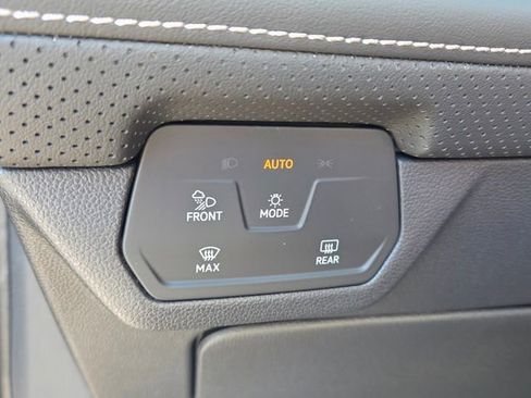 New 2026 Volkswagen Atlas SE image 28