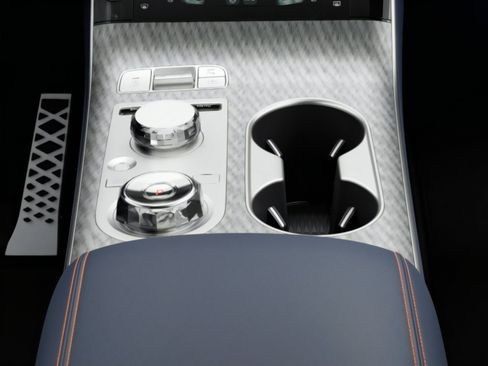 New 2026 Genesis GV70 2.5T Sport Prestige AWD/4WD image 19