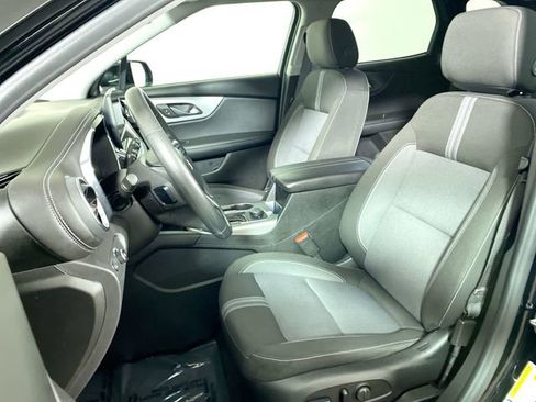 Used 2023 Chevrolet Blazer LT image 17