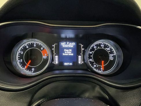 Used 2019 Jeep Cherokee Latitude Plus image 26