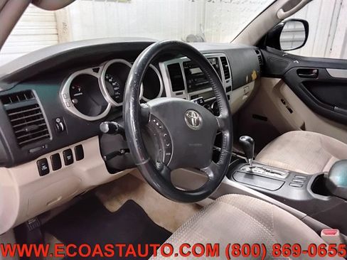 Used 2004 Toyota 4Runner SR5 RWD image 11
