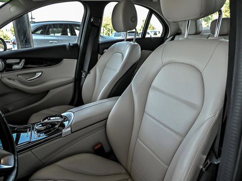 Used 2018 Mercedes-Benz C 300 4MATIC Sedan image 12