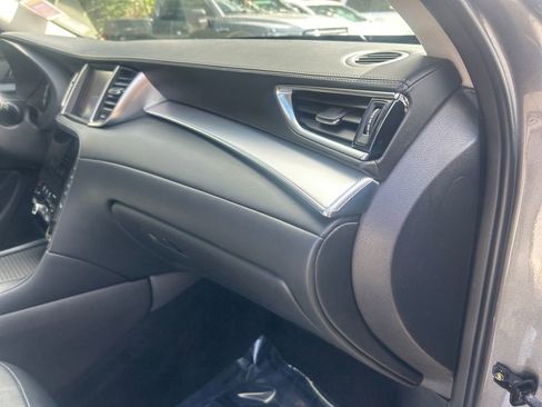 Used 2019 INFINITI QX50 Essential w/ Proactive Package AWD/4WD image 27