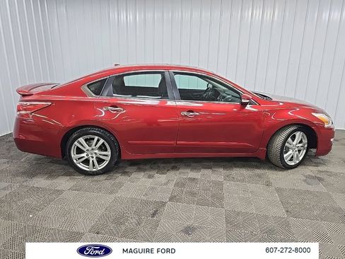 Used 2015 Nissan Altima 3.5 SL FWD image 2