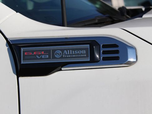 New 2024 GMC Sierra 2500 Pro image 10