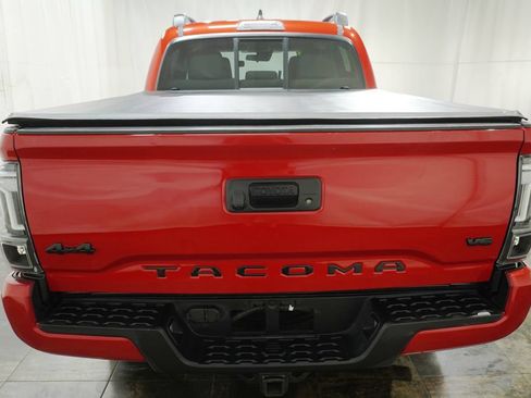 Used 2020 Toyota Tacoma SR AWD/4WD image 5