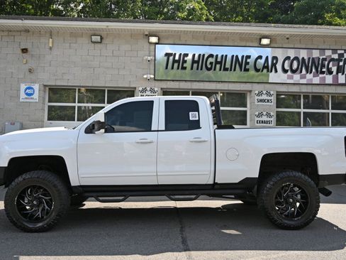 Used 2016 Chevrolet Silverado 1500 LT w/ All Star Edition AWD/4WD image 3