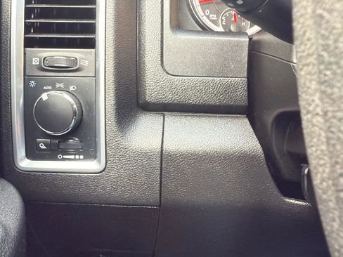 Used 2022 RAM 1500 Classic SLT w/ Protection Group AWD/4WD image 14