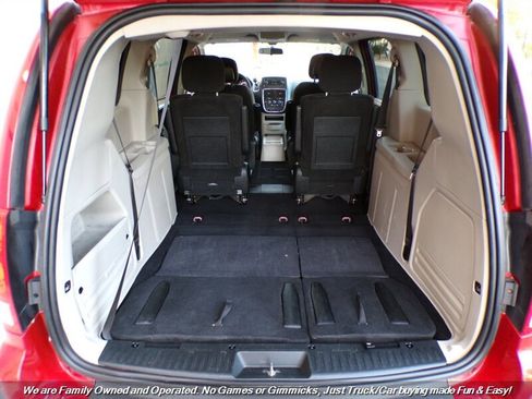 Used 2012 Dodge Grand Caravan SE image 10