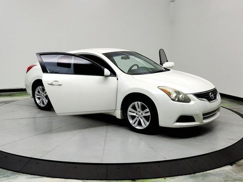 Used 2011 Nissan Altima 2.5 S image 10
