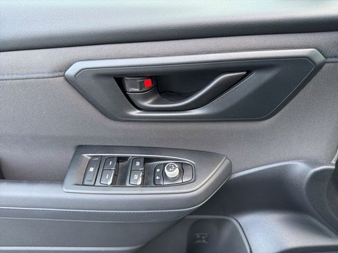 Used 2025 Subaru Forester Premium w/ Convenience Package #2 image 26