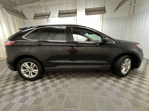 Used 2020 Ford Edge SEL w/ Cold Weather Package AWD/4WD image 19