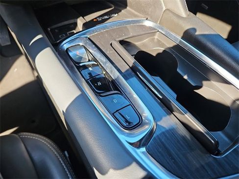 Used 2024 Buick Enclave Premium image 15