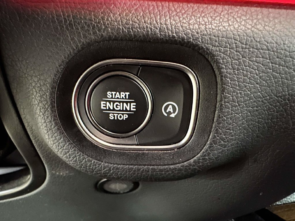 Used 2025 Mercedes-Benz GLE 350 4MATIC image 32