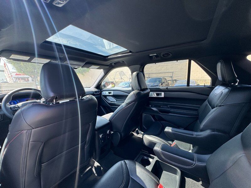 Used 2020 Ford Explorer ST w/ ST Street Pack AWD/4WD image 32