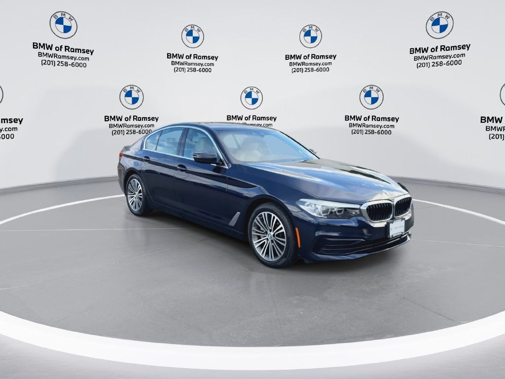 Used 2019 BMW 530i xDrive w/ Convenience Package AWD/4WD image 2