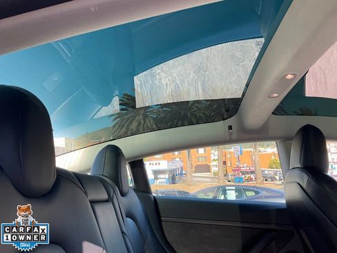 Used 2022 Tesla Model 3 Long Range AWD/4WD image 60