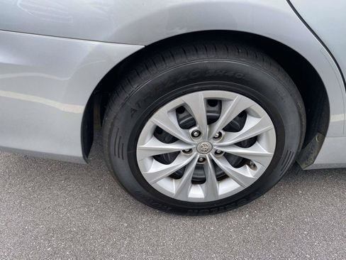 Used 2015 Toyota Camry LE FWD image 7