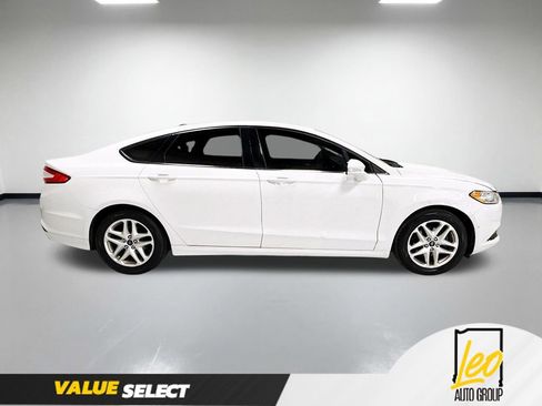 Used 2013 Ford Fusion SE FWD image 6