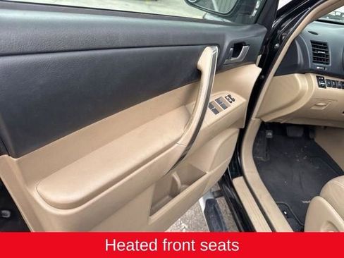 Used 2013 Toyota Highlander SE image 17