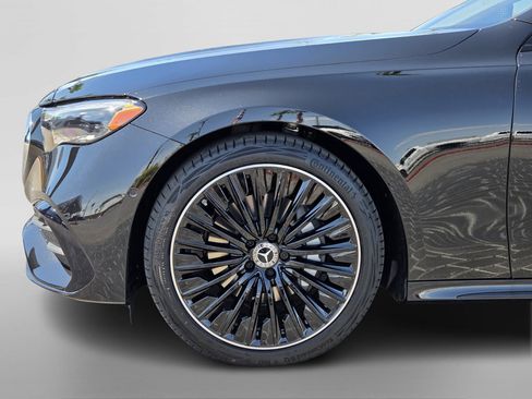 New 2026 Mercedes-Benz E 350 4MATIC Sedan image 10