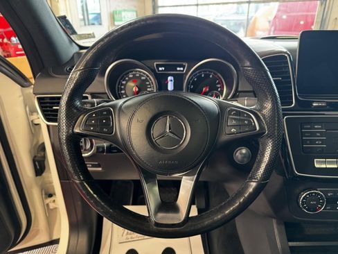Used 2017 Mercedes-Benz GLS 450 4MATIC image 22