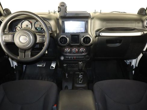 Used 2013 Jeep Wrangler Sport AWD/4WD image 13
