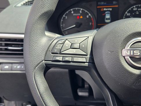 Used 2024 Nissan Altima 2.5 S FWD image 28
