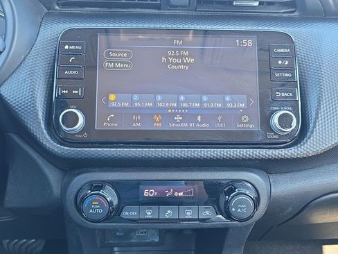 Used 2021 Nissan Kicks SV image 24