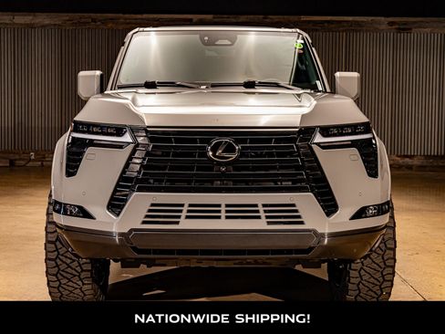 Used 2025 Lexus GX 550 image 4