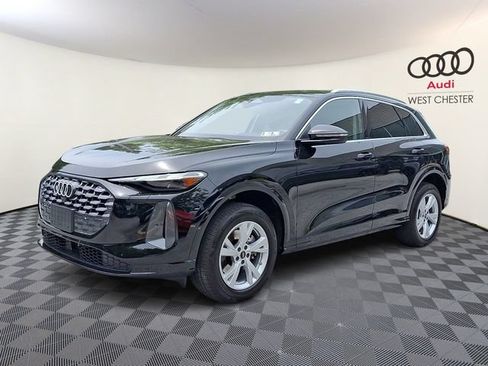 Used 2025 Audi Q5 Premium AWD/4WD image 3