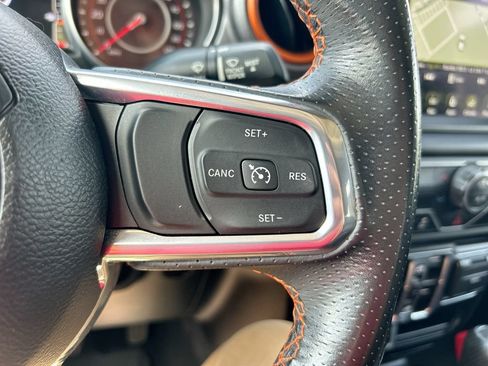 Used 2022 Jeep Gladiator Mojave w/ LED Lighting Group AWD/4WD image 15
