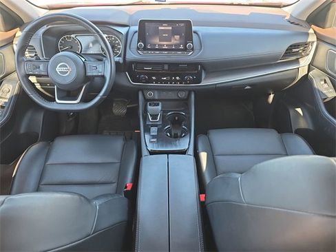 Used 2021 Nissan Rogue SV w/ Premium Package image 12