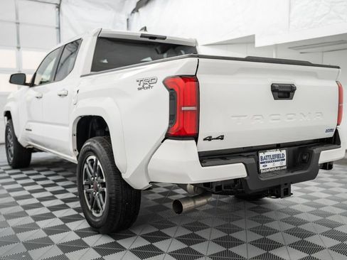 Certified 2024 Toyota Tacoma TRD Sport image 7