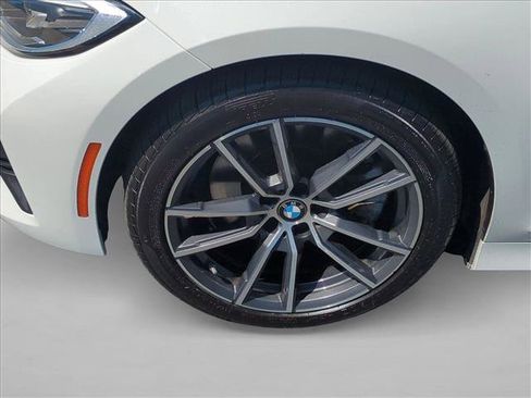 Used 2020 BMW 330i Sedan w/ Convenience Package RWD image 25