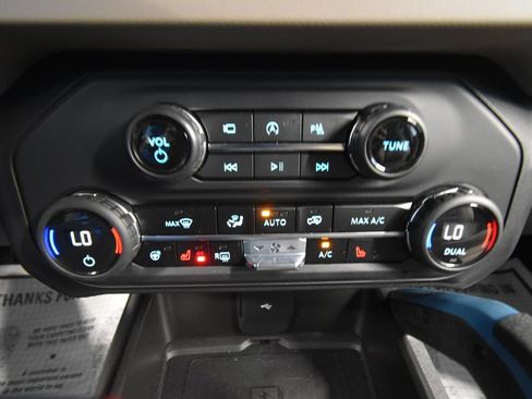 Used 2023 Ford Bronco Wildtrak AWD/4WD image 16