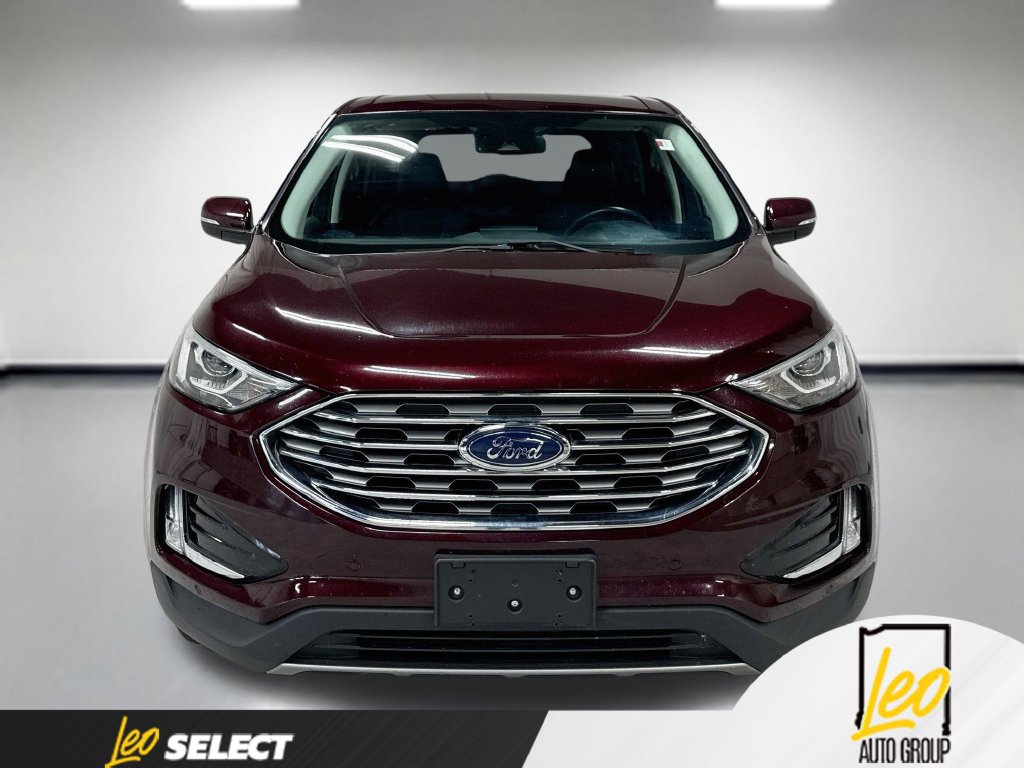 Used 2022 Ford Edge Titanium AWD/4WD image 2