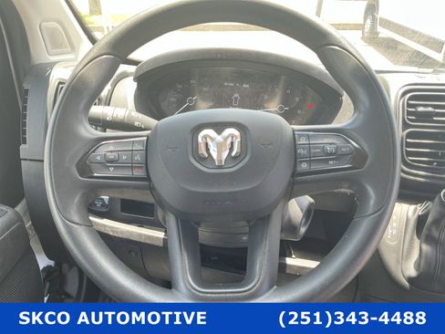 Used 2024 RAM ProMaster 2500 w/ Convenience Group FWD image 18