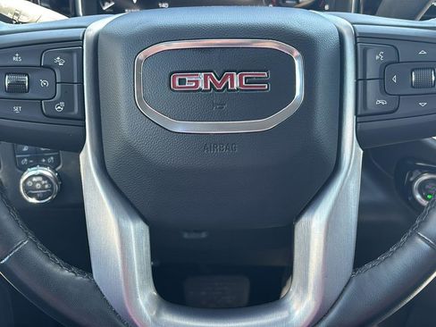 Certified 2025 GMC Sierra 1500 SLT image 25