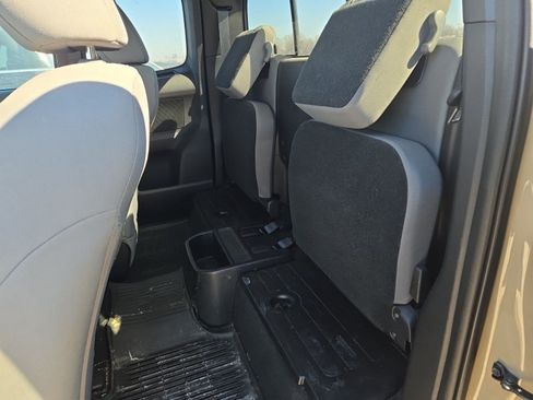 Used 2019 Toyota Tacoma SR5 image 10