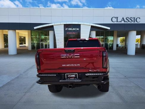 Used 2025 GMC Sierra 2500 AT4X AWD/4WD image 7