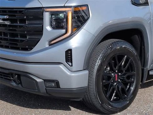 Used 2024 GMC Sierra 1500 Elevation image 11