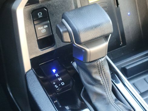 Used 2025 Toyota Tundra SR image 21