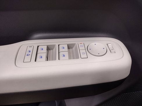 Used 2025 Hyundai Santa Fe SE image 23