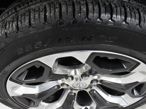 Used 2024 RAM 1500 Limited image 9