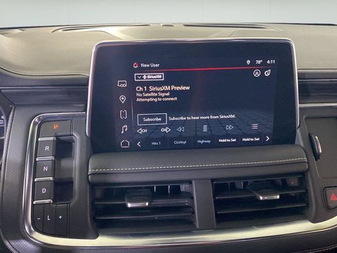 Used 2024 GMC Yukon AT4 w/ AT4 Premium Plus Package AWD/4WD image 3