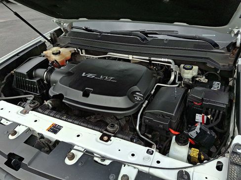 Used 2018 Chevrolet Colorado LT image 27