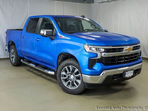 Certified 2026 Chevrolet Silverado 1500 LT AWD/4WD image 2
