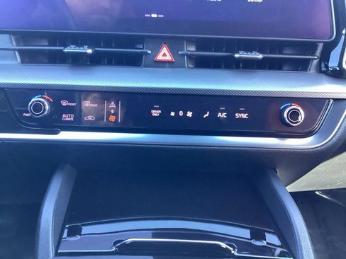 Certified 2025 Kia Sportage SX Prestige AWD/4WD image 25