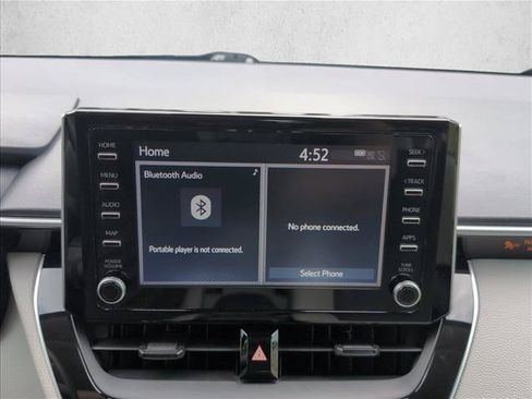 Used 2020 Toyota Corolla LE FWD image 11